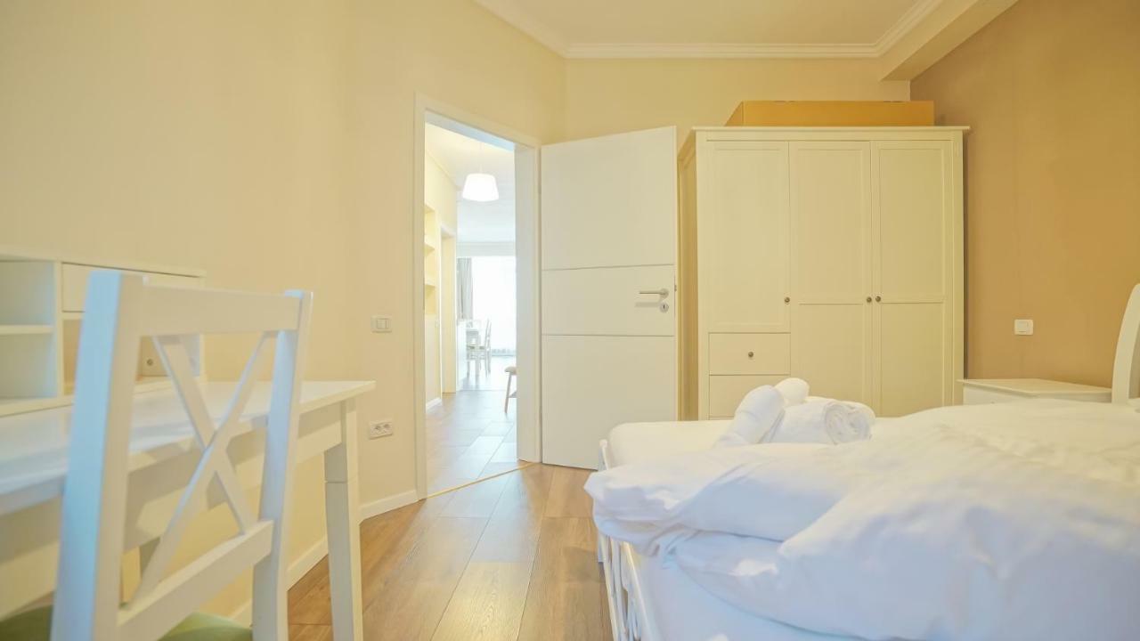 Cn2I Luxury Accommodation/Maior Cranta Braşov Extérieur photo