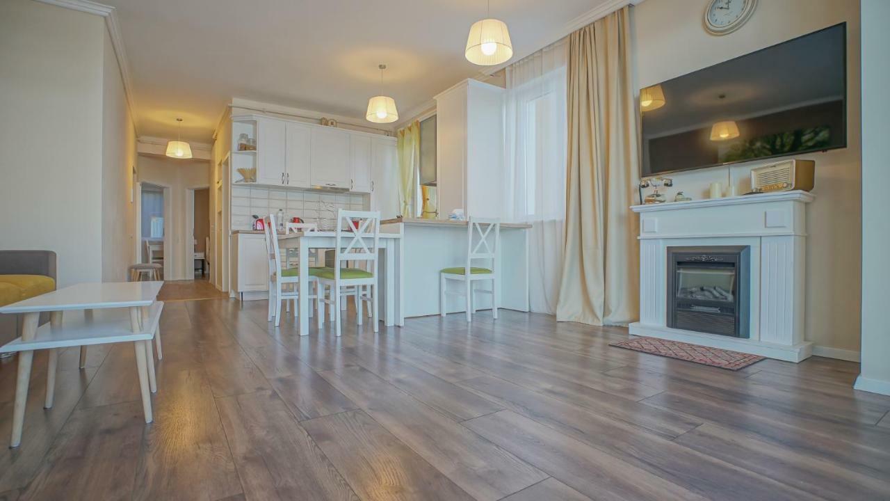 Cn2I Luxury Accommodation/Maior Cranta Braşov Extérieur photo