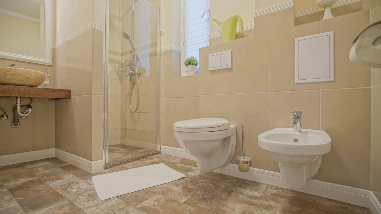 Cn2I Luxury Accommodation/Maior Cranta Braşov Extérieur photo