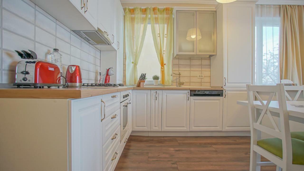 Cn2I Luxury Accommodation/Maior Cranta Braşov Extérieur photo