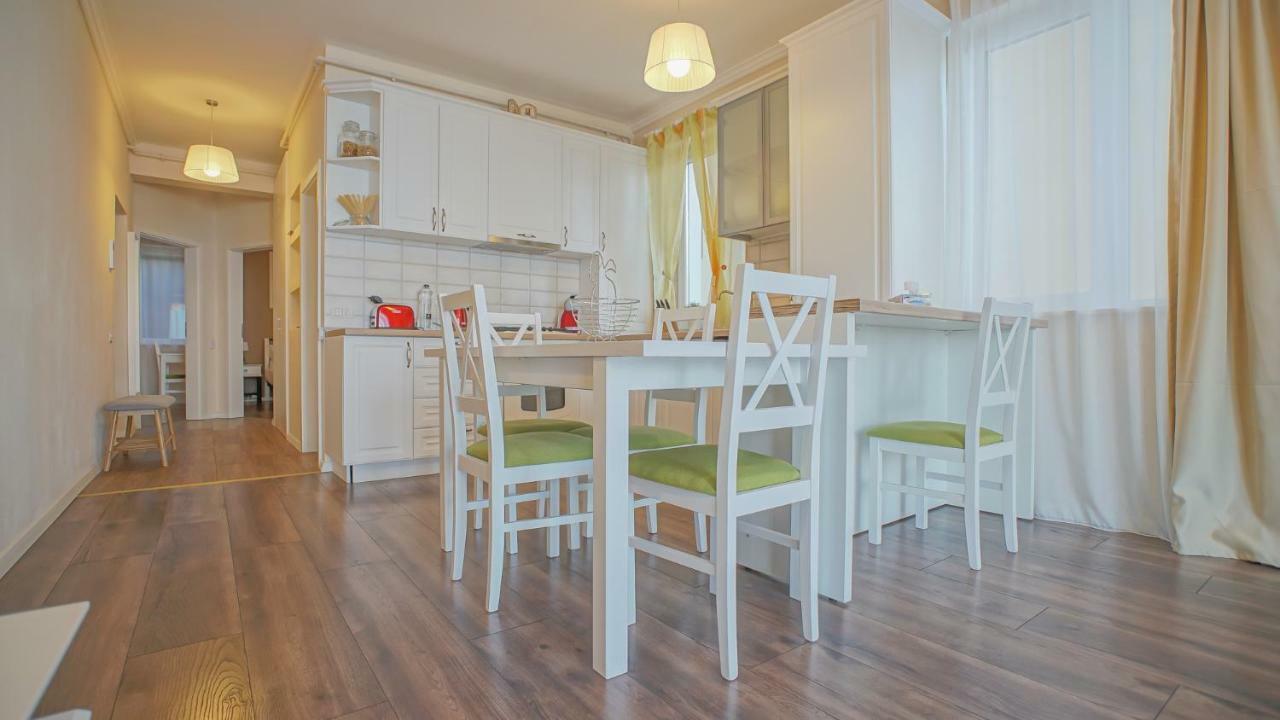 Cn2I Luxury Accommodation/Maior Cranta Braşov Extérieur photo